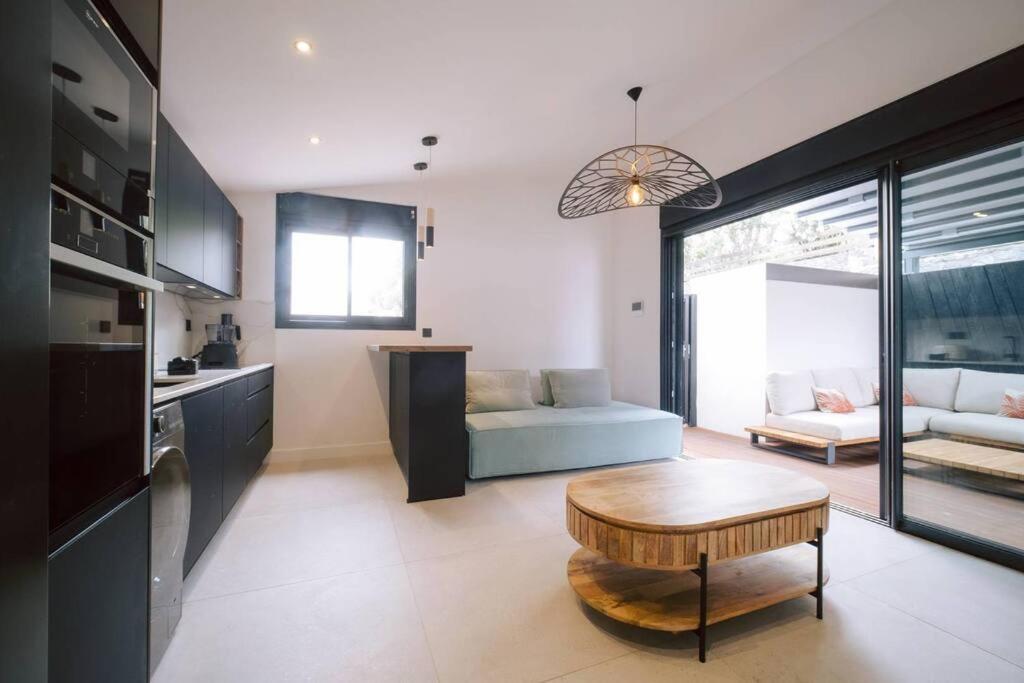 Summer Cosy - Villa Classee 4 Etoiles - 2 Suites Avec Piscine Chauffee Et Jacuzzi Integre Idealement Situee Chemin Summer Saint-Gilles-les Bains Exteriér fotografie